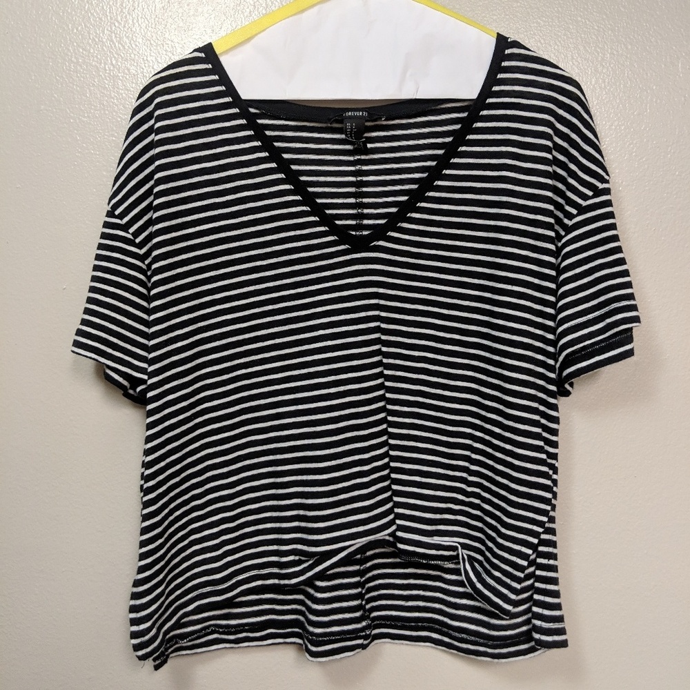 Striped baggy v neck